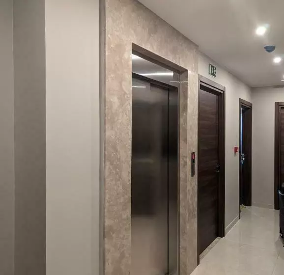 هتل Domus Boutique