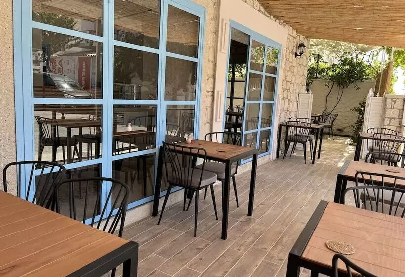 La Luna Boutique Hotel   Alacati Reisdere