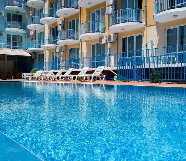 ホテル Mint Family