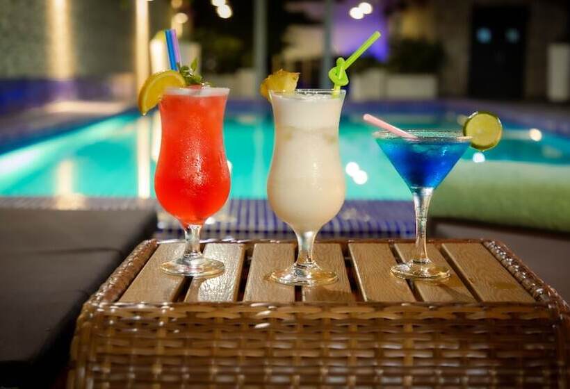 Отель Platinum Cocotiers