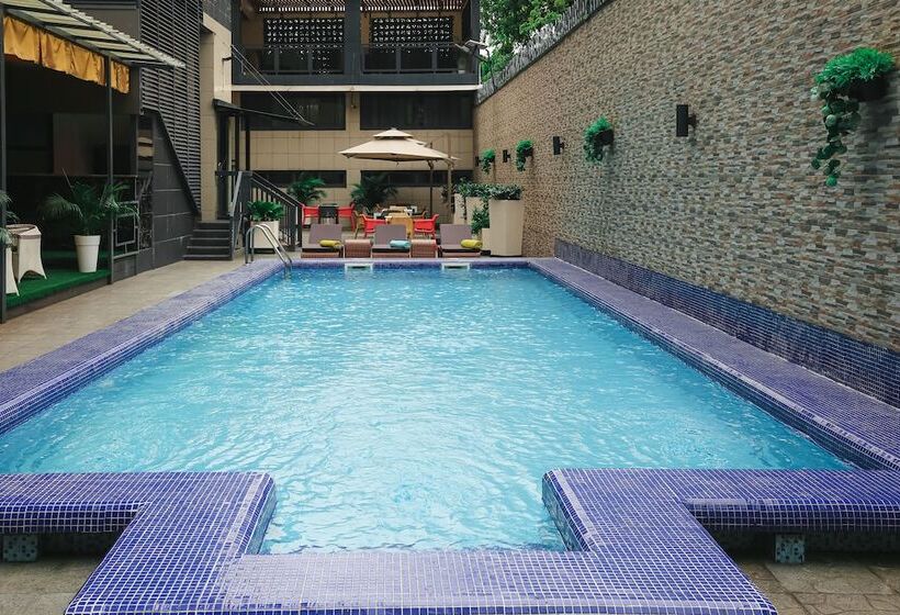 Отель Platinum Cocotiers