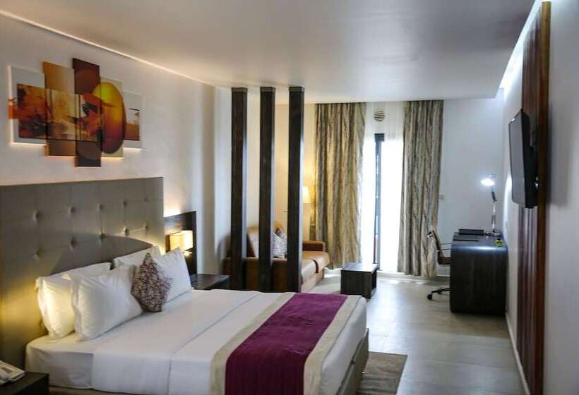 Отель Platinum Cocotiers