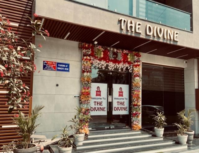 Отель The Divine शानदार कमरे के साथ