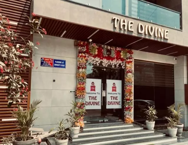Hotelli The Divine  शानदार कमरे के साथ