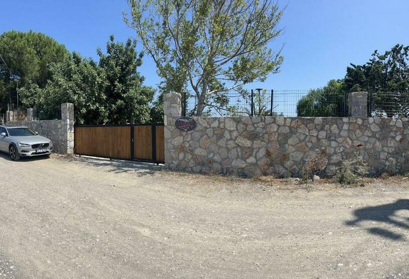 בית מלון כפרי Tiny Datca