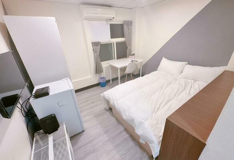 هاستل 新獅城商務旅館new Lion City