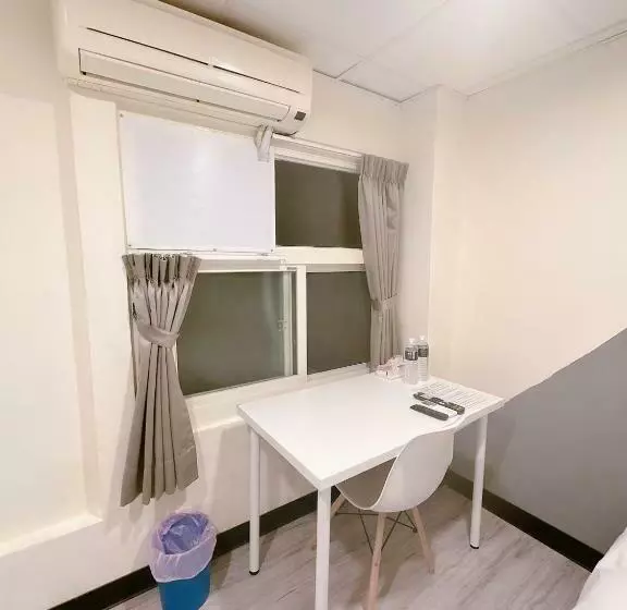 هاستل 新獅城商務旅館new Lion City
