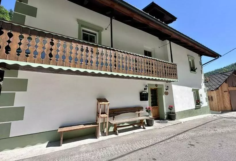 ユースホステル Bajta Kroparica