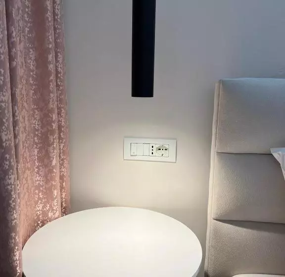 ベッドアンドブレックファースト Villa Tonia Livadh Himare