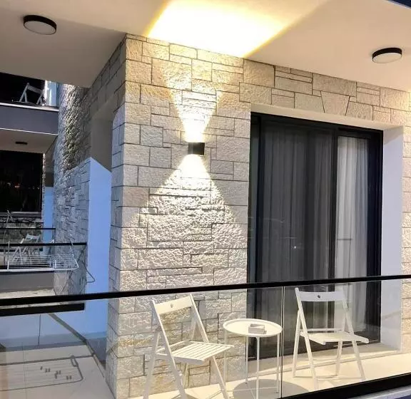 ベッドアンドブレックファースト Villa Tonia Livadh Himare
