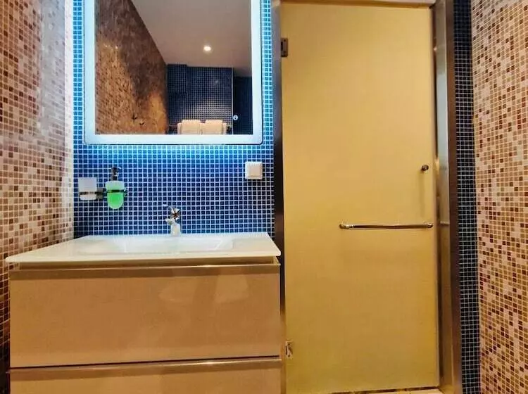 Chassé Hotel Residency