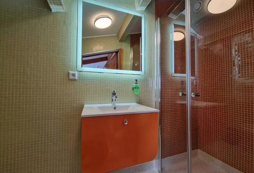 Chassé Hotel Residency