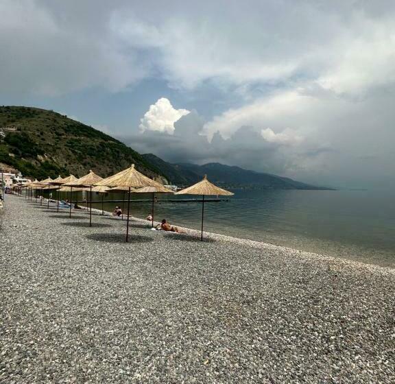 Comfort Rooms Pogradec