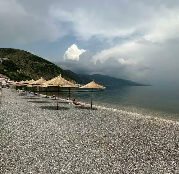 Comfort Rooms Pogradec