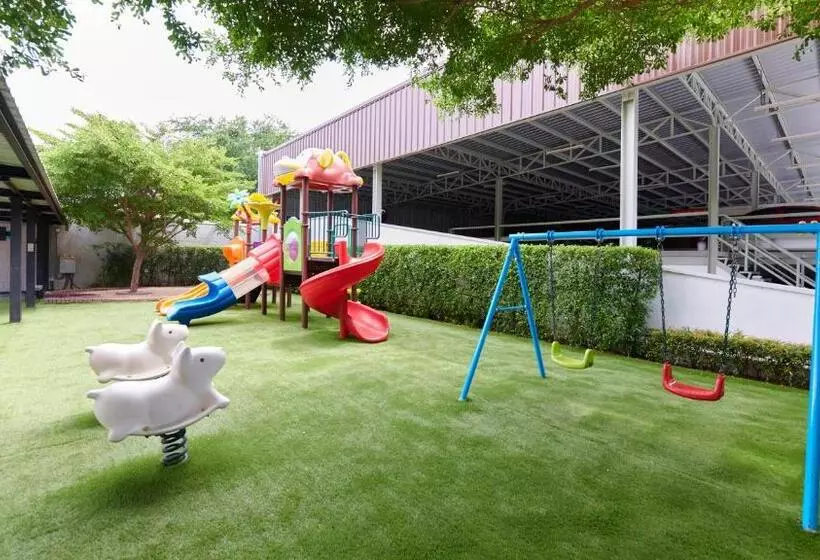 Hotelli Citiresort @sea Sriracha