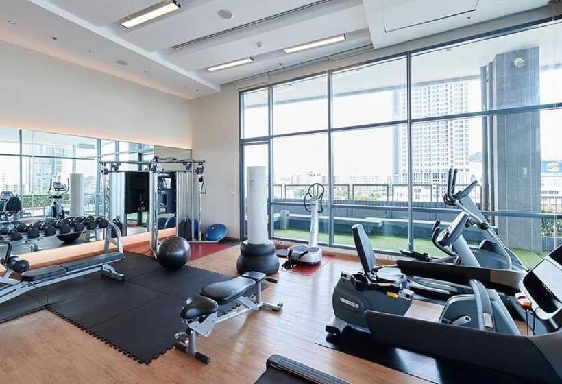 فندق Citiresort @sea Sriracha