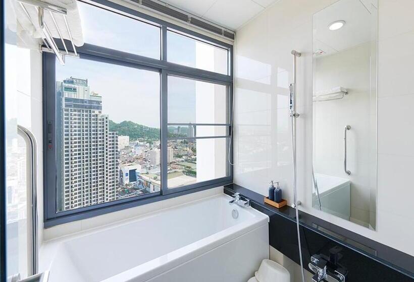 فندق Citiresort @sea Sriracha