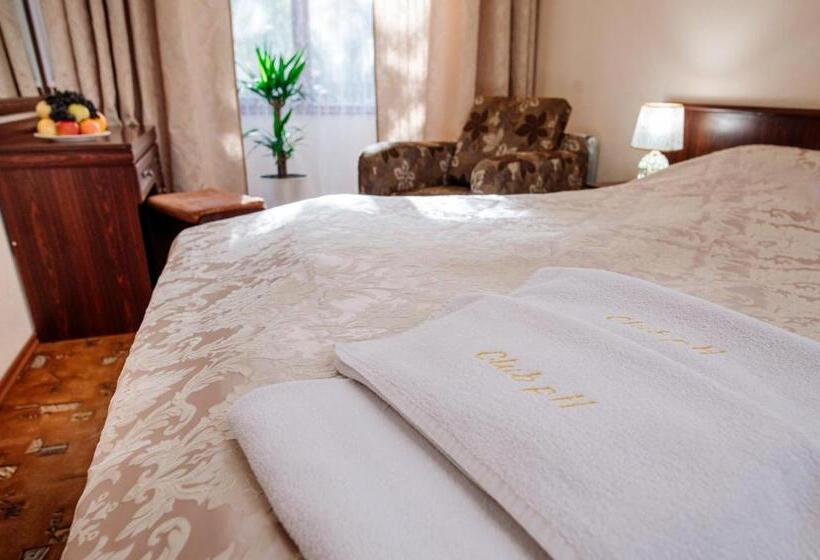 בית מלון כפרי Club Ph