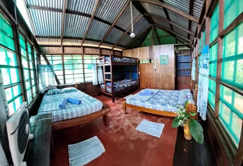 Hotelli Vista Alta Ecolodge Bahia Drake