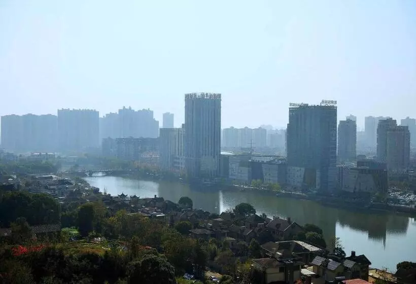 Kyriad Marvelous Hotel Nanchang Xiang Lake Jinsha Avenue