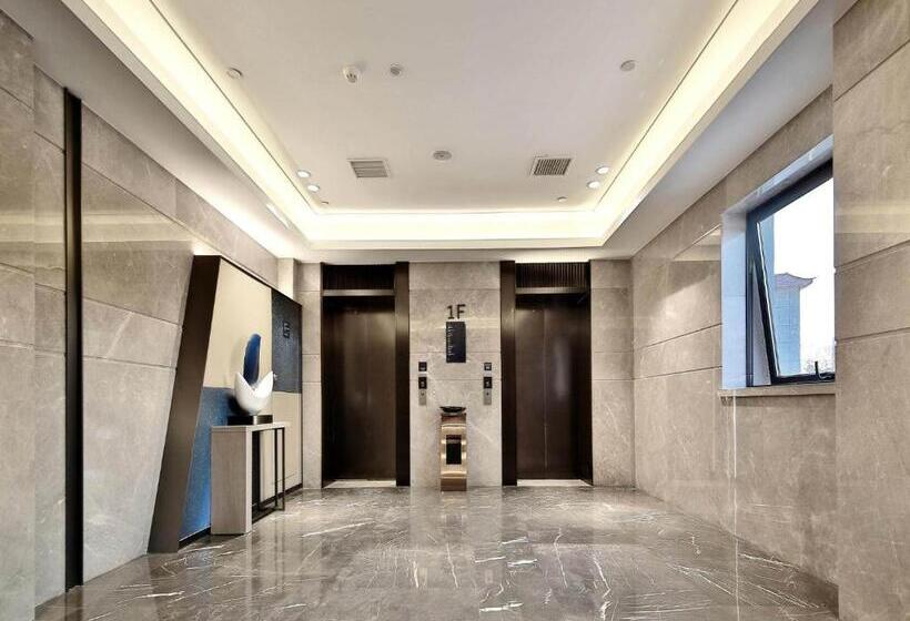 Kyriad Marvelous Hotel Nanchang Xiang Lake Jinsha Avenue