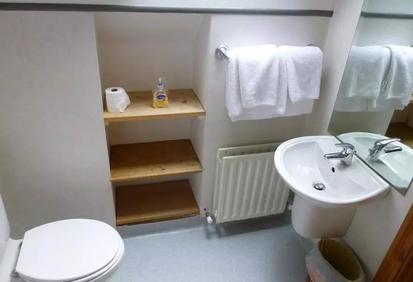 ベッドアンドブレックファースト Acton Lodge Guesthouse