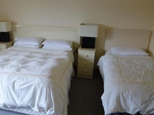 ベッドアンドブレックファースト Acton Lodge Guesthouse