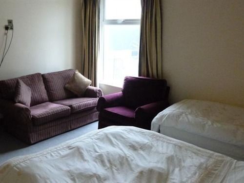 ベッドアンドブレックファースト Acton Lodge Guesthouse