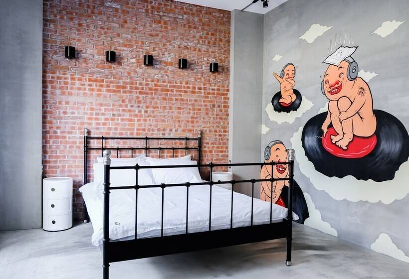 تختخواب و صبحانه Island House