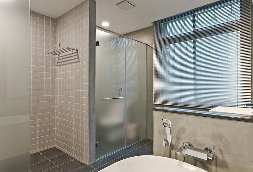 تختخواب و صبحانه Island House