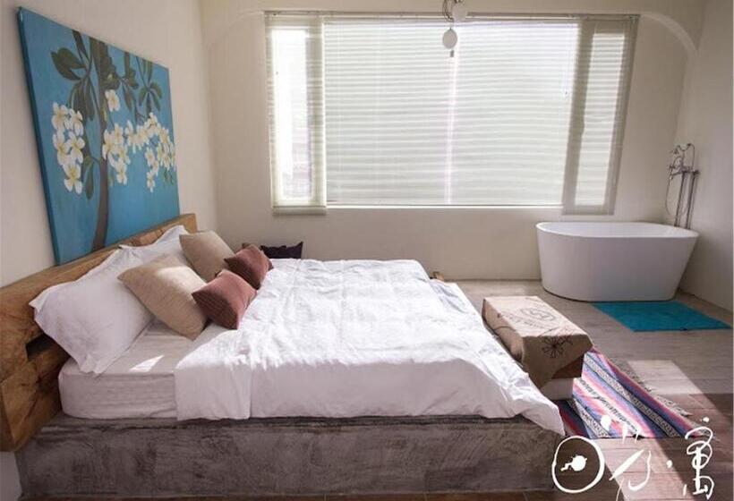 تختخواب و صبحانه Kenting Sun Light Inn