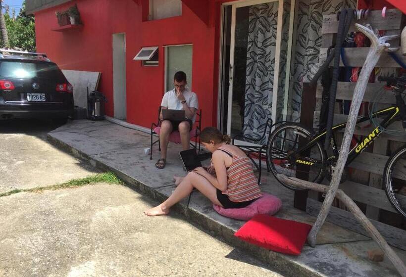 تختخواب و صبحانه Kenting Sun Light Inn