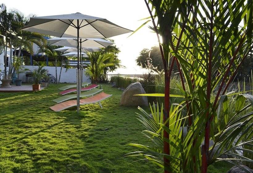 مسافرخانه Boutique Hotel Ibiza