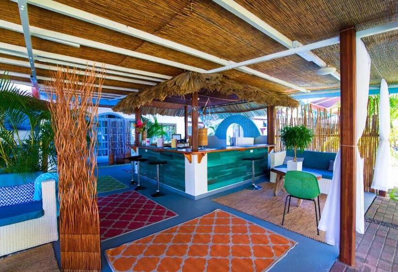 مسافرخانه Boutique Hotel Ibiza