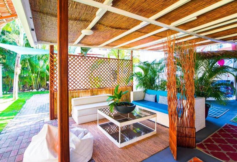 مسافرخانه Boutique Hotel Ibiza