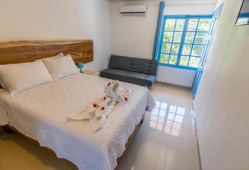 مسافرخانه Boutique Hotel Ibiza