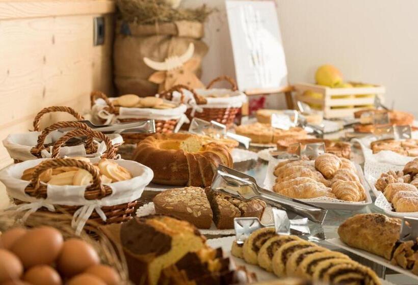 בית מלון כפרי Garni Lastei