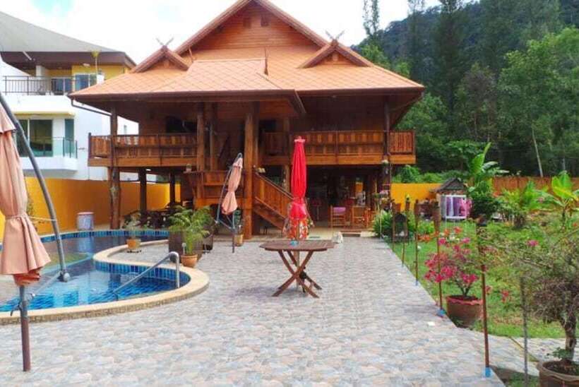 فندق Golden Teak Resort Baan Sapparot