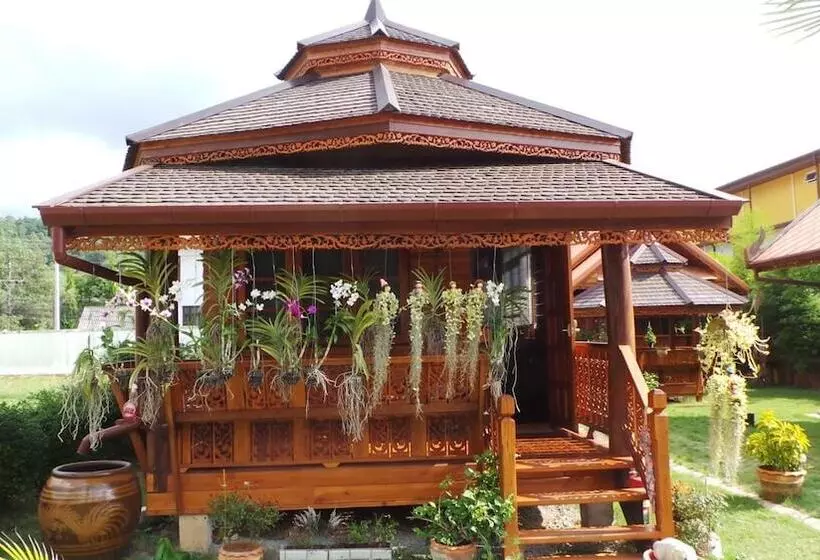 هتل Golden Teak Resort Baan Sapparot