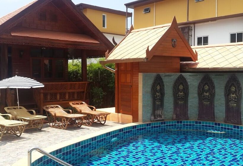 فندق Golden Teak Resort Baan Sapparot