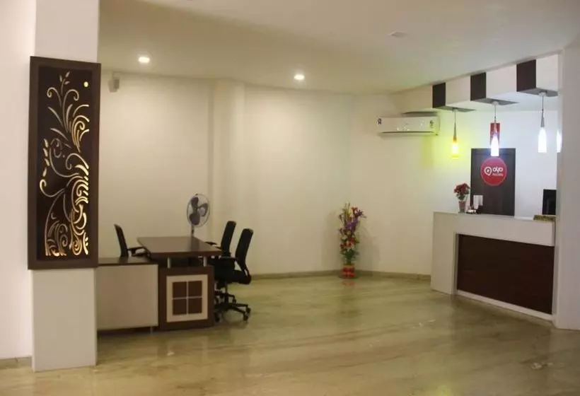 هتل Oyo Rooms Unique Trade Center