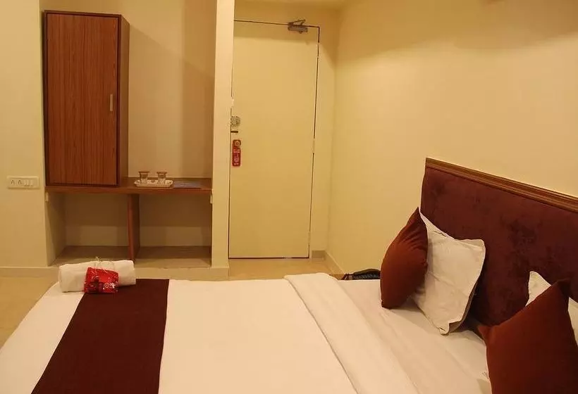 هتل Oyo Rooms Unique Trade Center