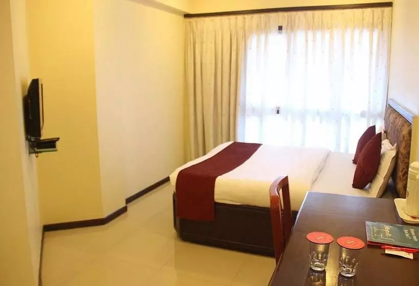 هتل Oyo Rooms Unique Trade Center