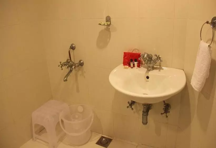 هتل Oyo Rooms Unique Trade Center