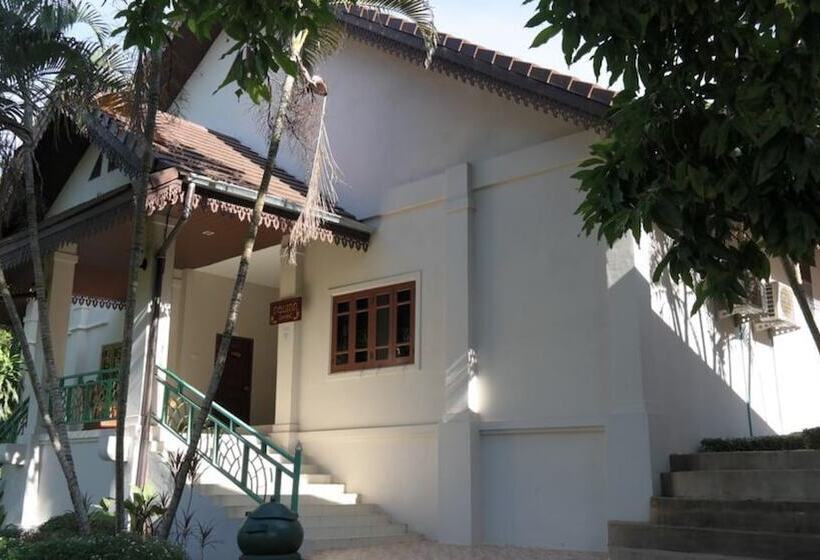 酒店 Phubachiang Golf & Resort Pakse