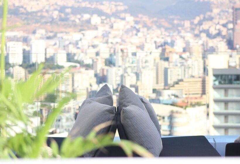 Отель Royal Tulip Achrafieh