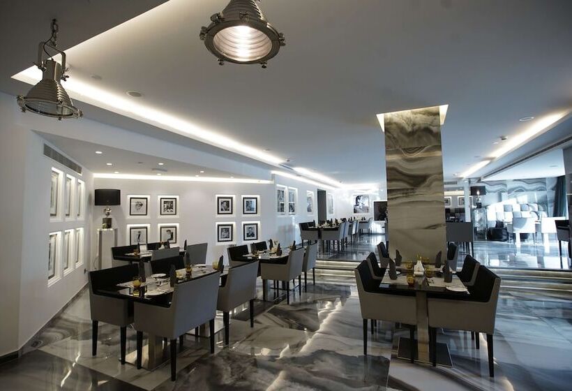 Отель Royal Tulip Achrafieh