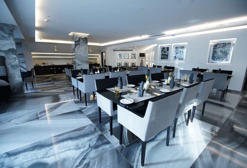 Отель Royal Tulip Achrafieh