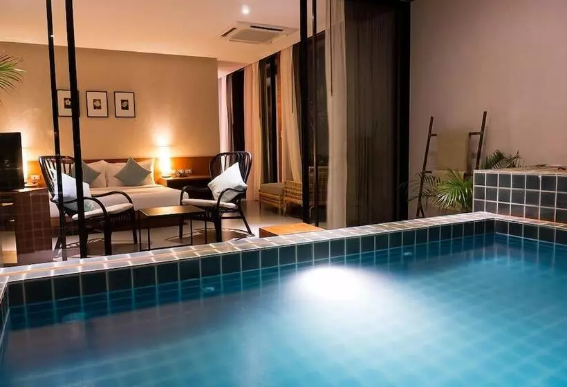 هتل Tri Shawa Resort