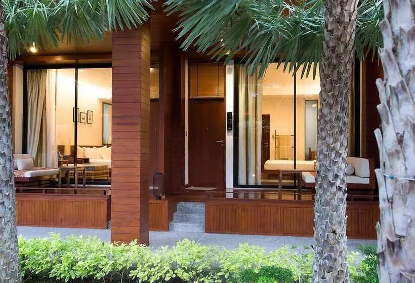 هتل Tri Shawa Resort